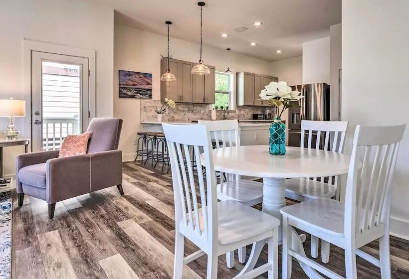 Exquisite  Sugar Magnolia  Abode Near Beach!