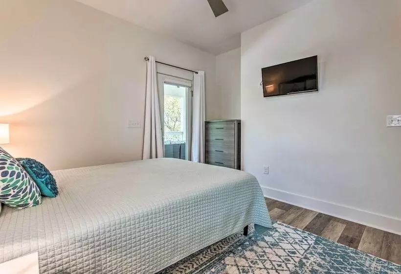 Exquisite  Sugar Magnolia  Abode Near Beach!