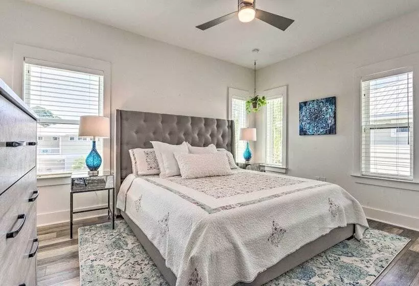 Exquisite  Sugar Magnolia  Abode Near Beach!