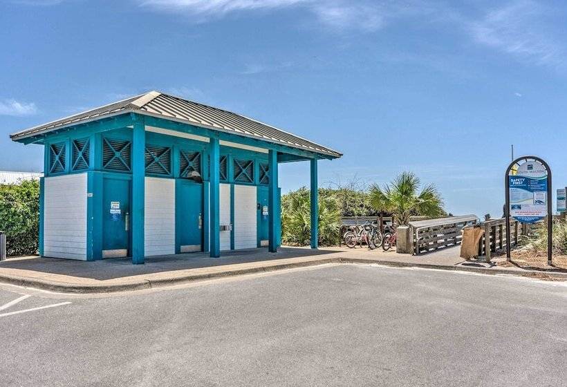 Exquisite Sugar Magnolia Abode Near Beach!