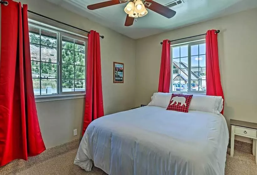 Hot Tub & Mtn Views: Peaceful Big Bear Home!