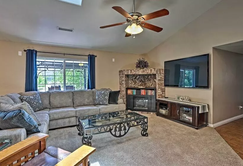 Hot Tub & Mtn Views: Peaceful Big Bear Home!