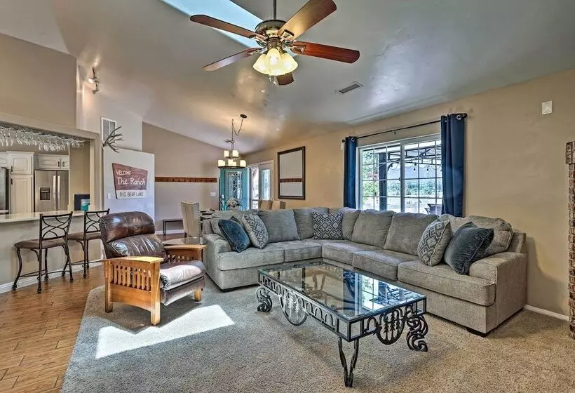 Hot Tub & Mtn Views: Peaceful Big Bear Home!
