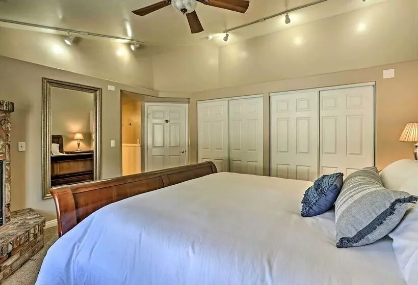 Hot Tub & Mtn Views: Peaceful Big Bear Home!