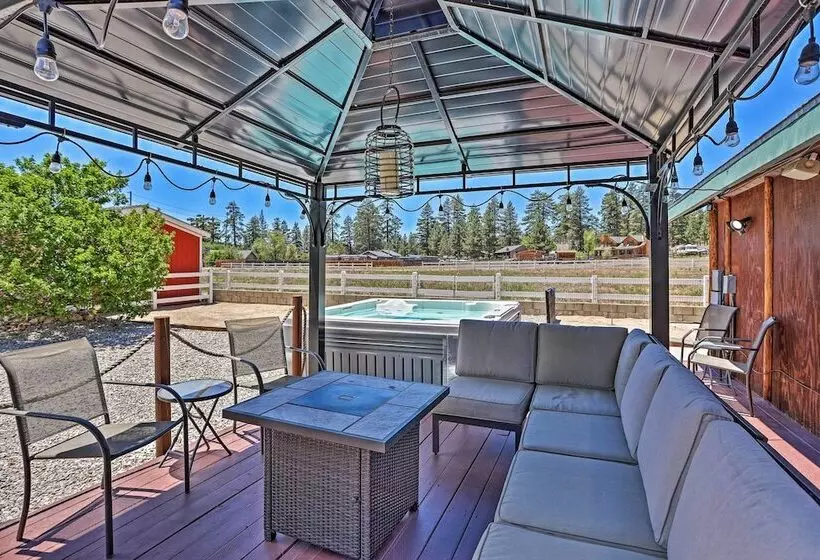 Hot Tub & Mtn Views: Peaceful Big Bear Home!