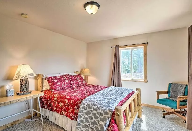 Grand Jefferson Home W/ Stunning Mtn Views!