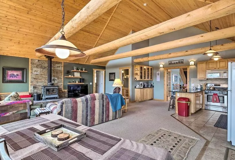 Grand Jefferson Home W/ Stunning Mtn Views!