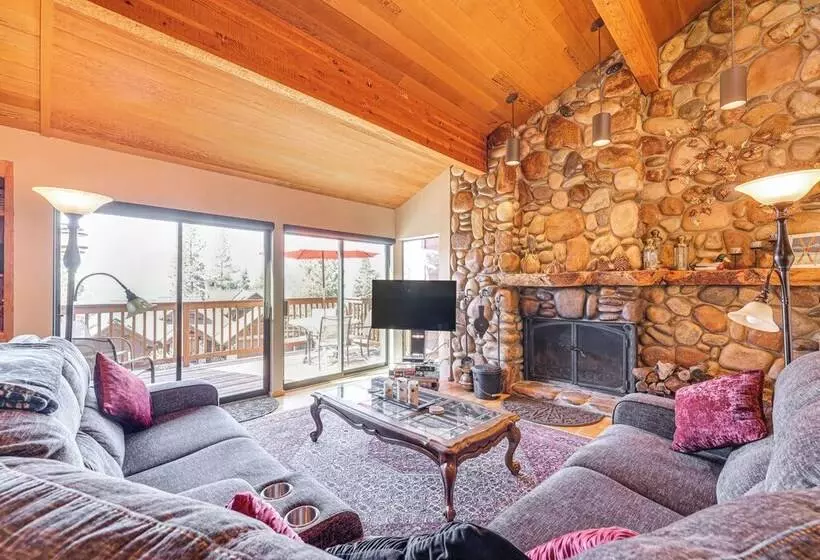 Lake Tahoe Home W/ Hot Tub: 10 Mi To Palisades Ski