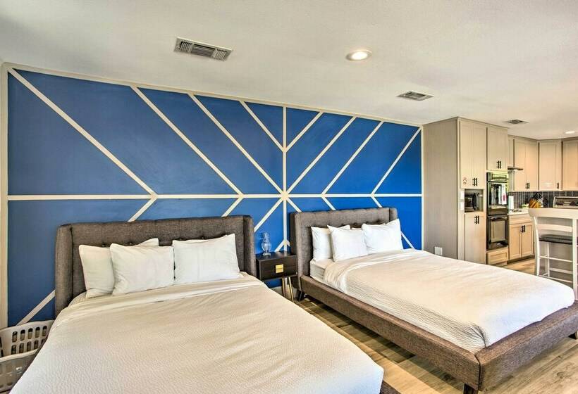 Lake Texoma Escape W/ Private Balcony & Grill