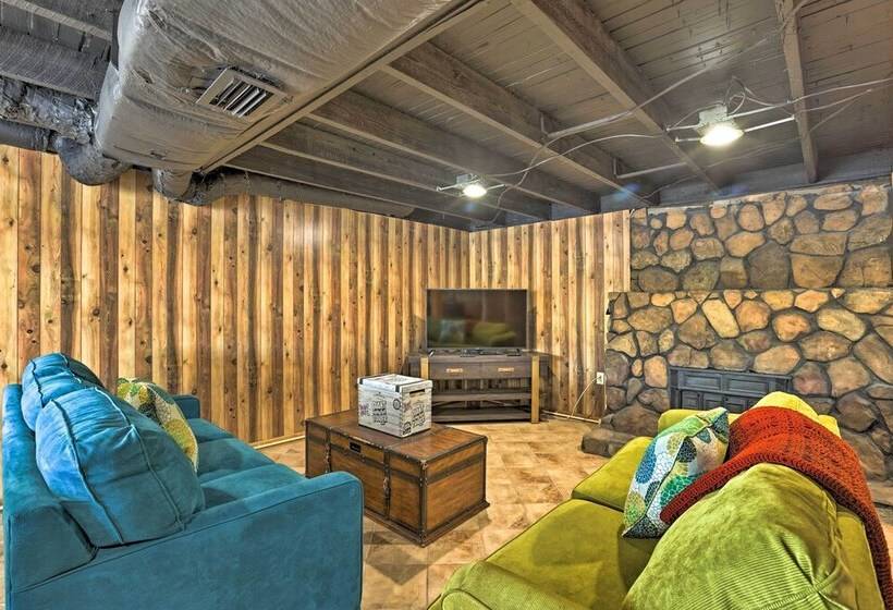 Lakefront Abode W/ Dock ~ 15 Mi To Talladega!