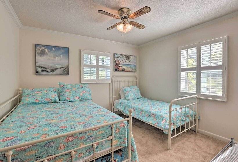 Lakefront Abode W/ Dock ~ 15 Mi To Talladega!