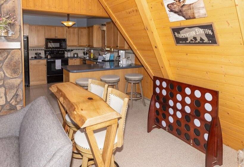 Lazy Bear Lodge  In Florissant W/ Mountain Views!