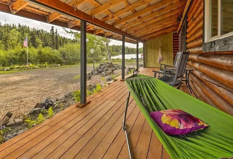 Lodge 88    Steps To Weiner Lake W/ Dock & Boat!