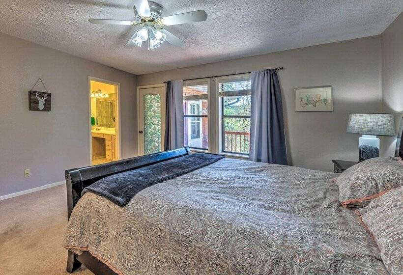 Cloudcroft Escape W/ Forest Views!
