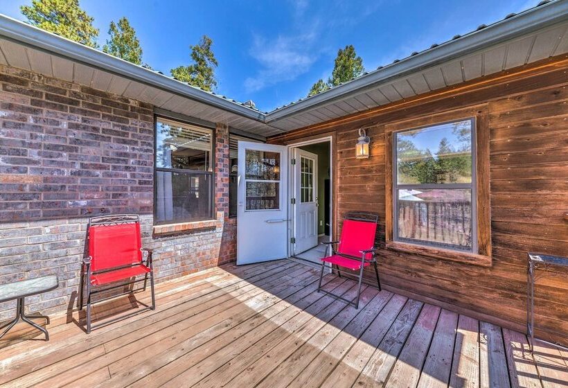 Cloudcroft Escape W/ Forest Views!