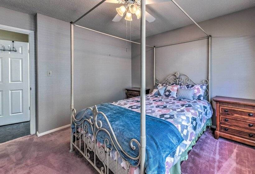 Cloudcroft Escape W/ Forest Views!