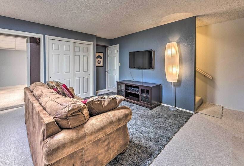 Cloudcroft Escape W/ Forest Views!