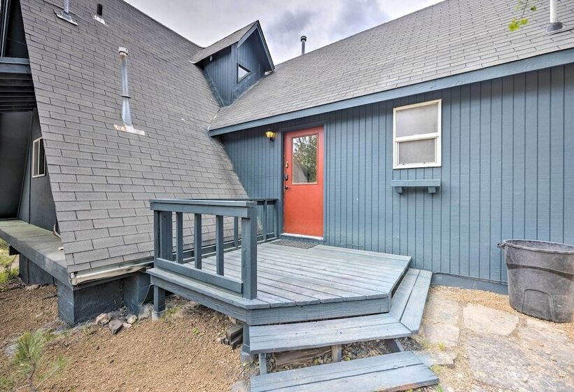 Modern Guffey A Frame Cabin: Grill, 38 Acres!