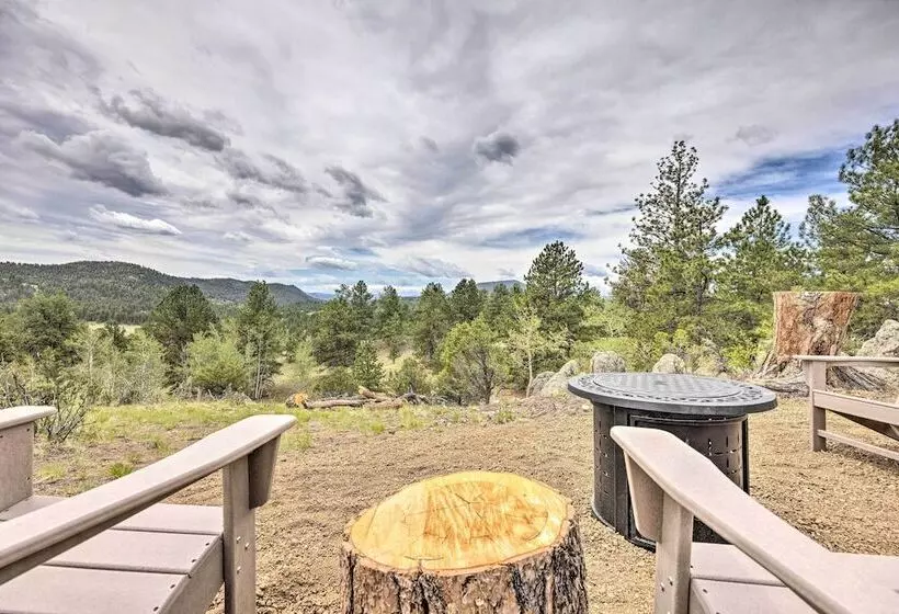 Modern Guffey A Frame Cabin: Grill, 38 Acres!