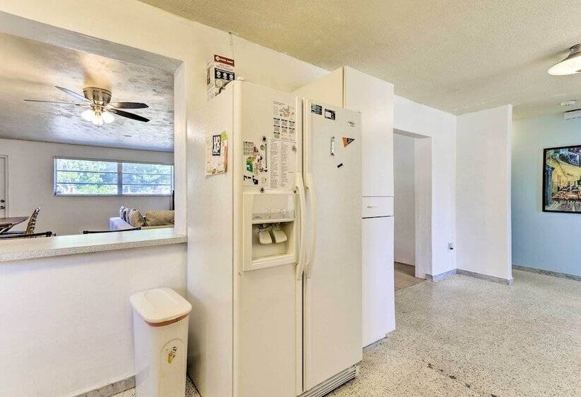 North Miami Beach Rental: Near Walking Park!