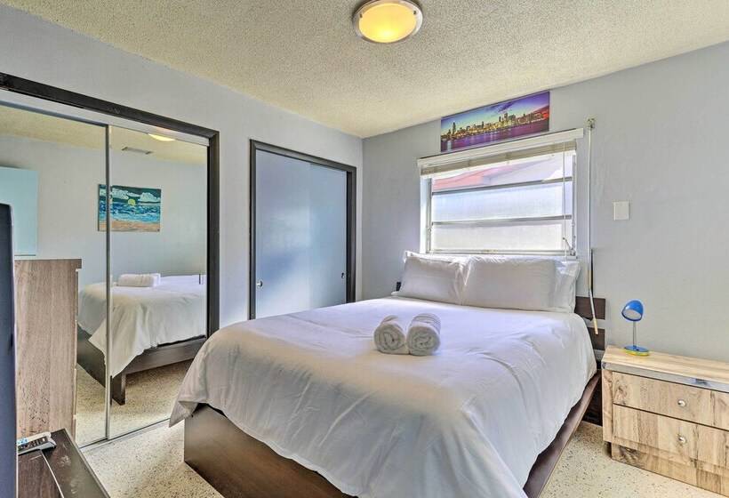 North Miami Beach Rental: Near Walking Park!