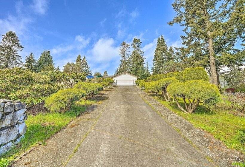 Oak Harbor Hideaway   5 Mi To Deception Pass!