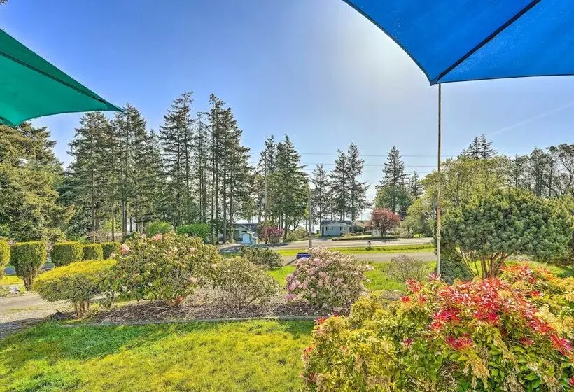 Oak Harbor Hideaway   5 Mi To Deception Pass!