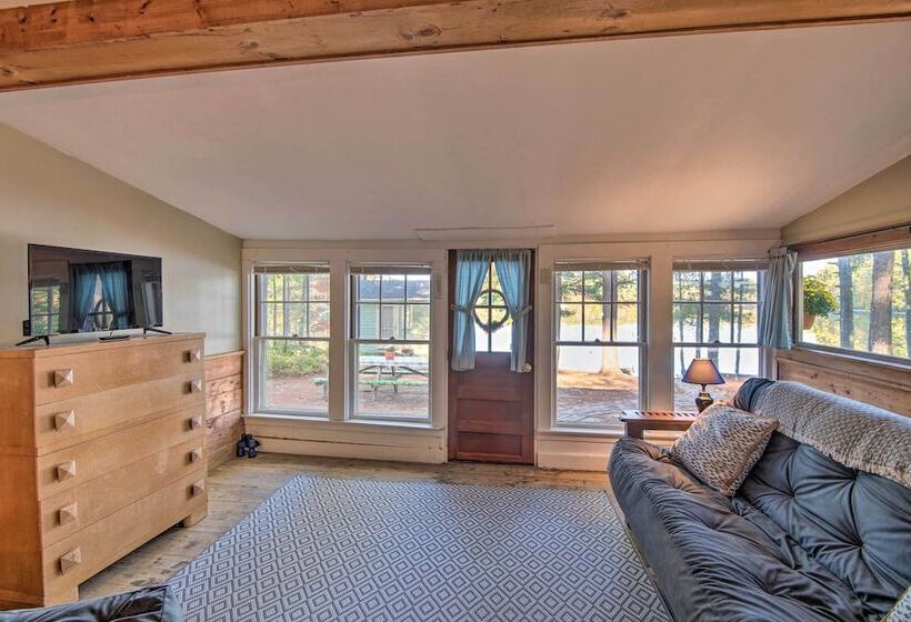 Pet Friendly Waterfront Cottage: On Site Bunkhouse