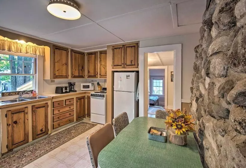 Pet Friendly Waterfront Cottage: On Site Bunkhouse