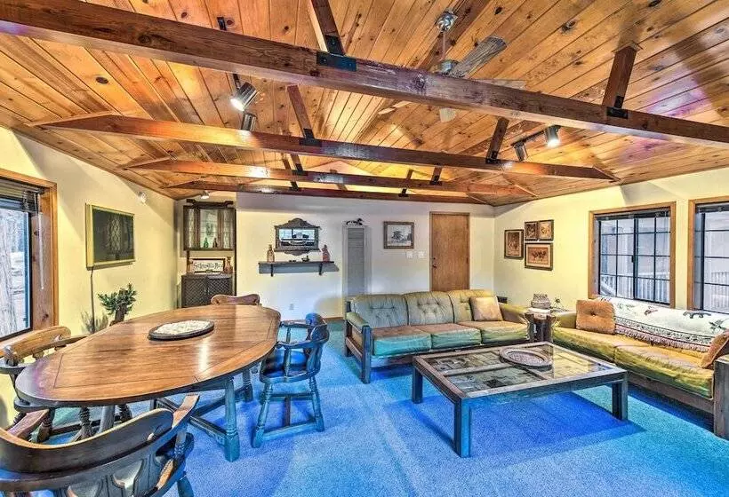 Near Fishing & Hiking: Pioneer Cabin W/ Decks