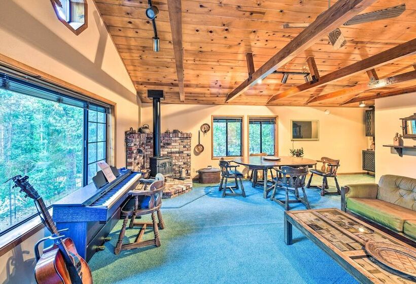 Near Fishing & Hiking: Pioneer Cabin W/ Decks