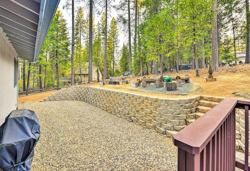 Near Fishing & Hiking: Pioneer Cabin W/ Decks