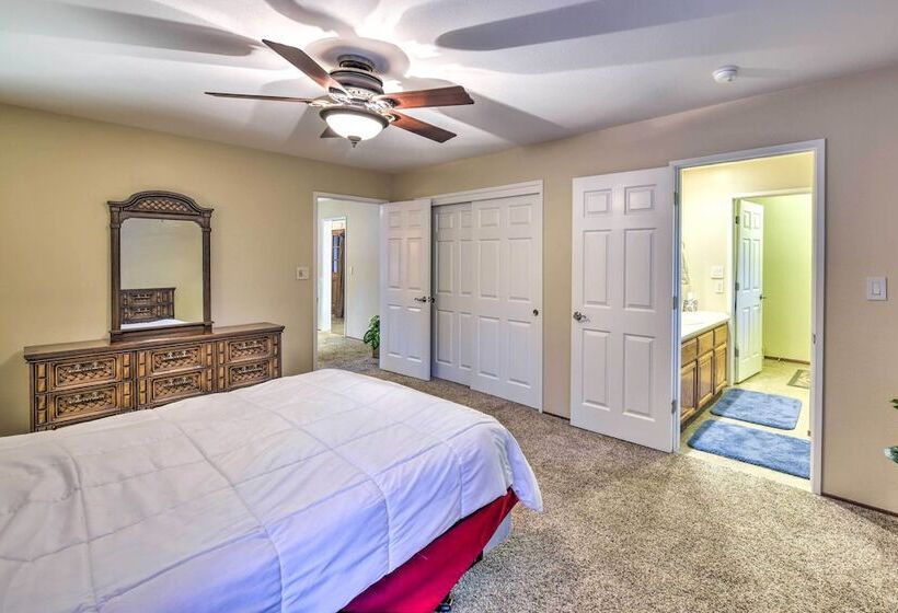 Near Fishing & Hiking: Pioneer Cabin W/ Decks