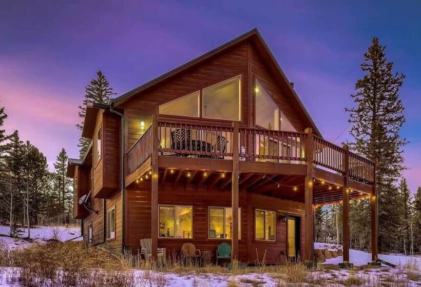 Jefferson Cabin W/ Fire Pit: Near Hiking Trails!