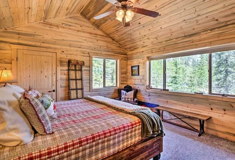 Jefferson Cabin W/ Fire Pit: Near Hiking Trails!