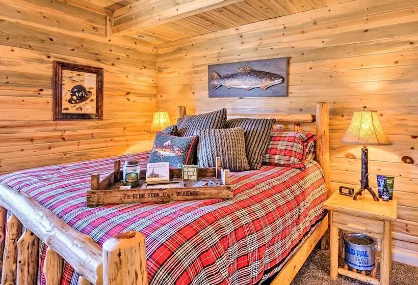 Jefferson Cabin W/ Fire Pit: Near Hiking Trails!