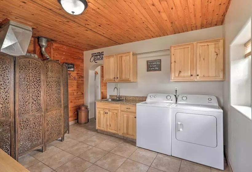 Secluded Cabin W/ Hot Tub, Game Room & Views!