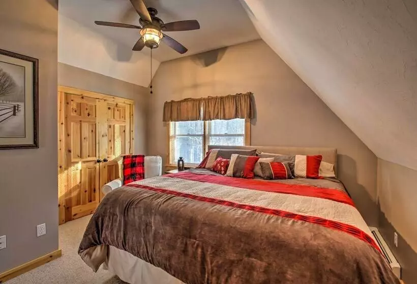 Secluded Conway Home W/ Theater Room & Hot Tub!