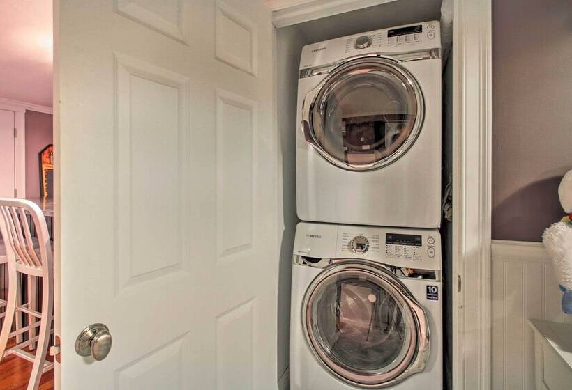 Secluded Conway Home W/ Theater Room & Hot Tub!