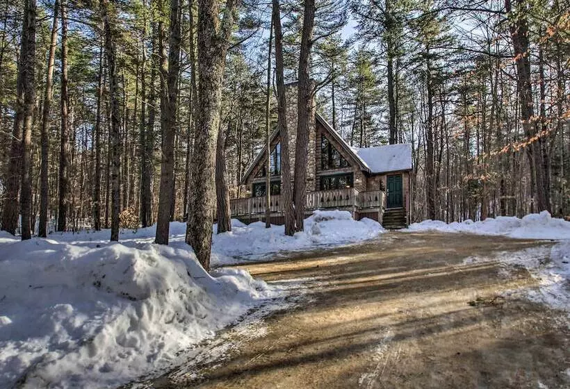 Secluded Conway Home W/ Theater Room & Hot Tub!