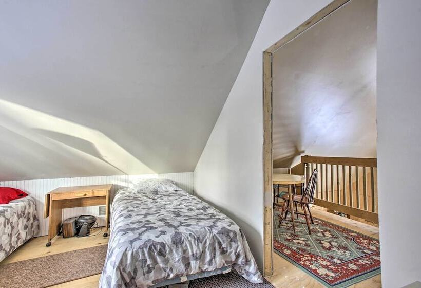 Secluded Irons Cabin W/ 5 Acre Yard, Deck, Grill!