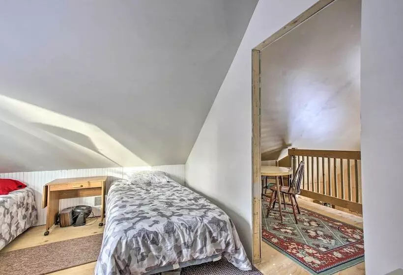 Secluded Irons Cabin W/ 5 Acre Yard, Deck, Grill!