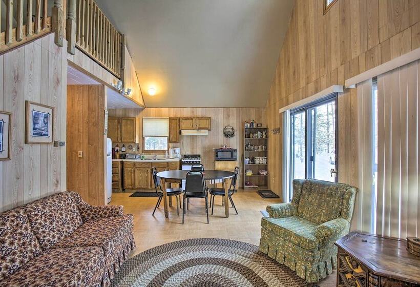 Secluded Irons Cabin W/ 5 Acre Yard, Deck, Grill!