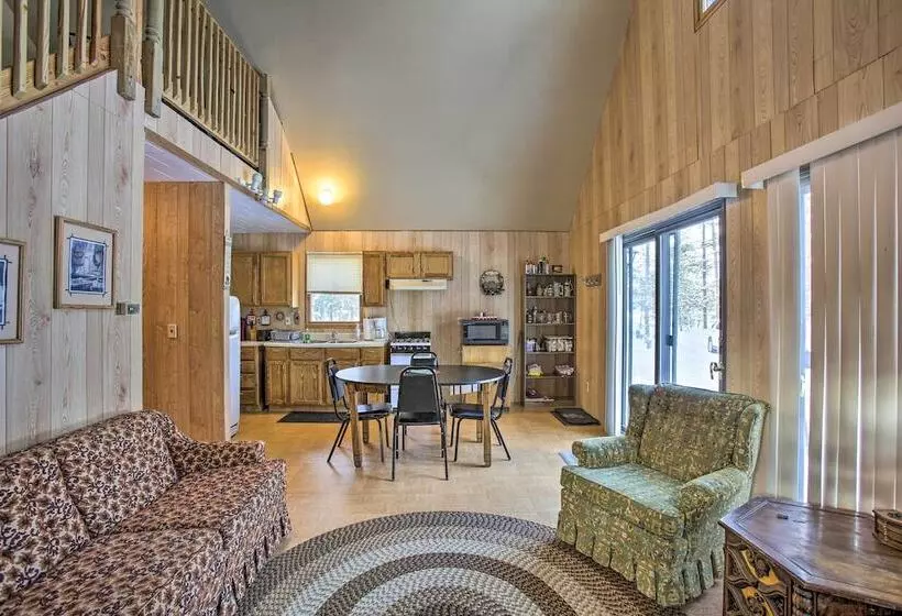 Secluded Irons Cabin W/ 5 Acre Yard, Deck, Grill!