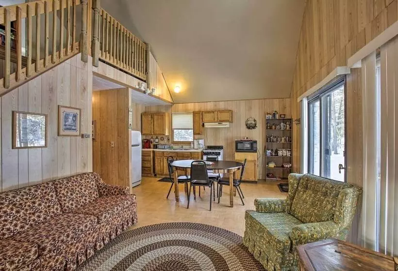 Secluded Irons Cabin W/ 5 Acre Yard, Deck, Grill!