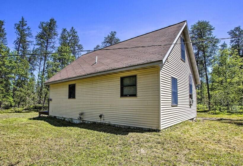 Secluded Irons Cabin W/ 5 Acre Yard, Deck, Grill!