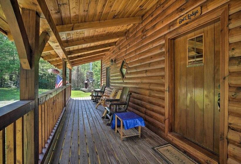 Ski Lodge Mtn Retreat W/ Fire Pit, Deck & Views!