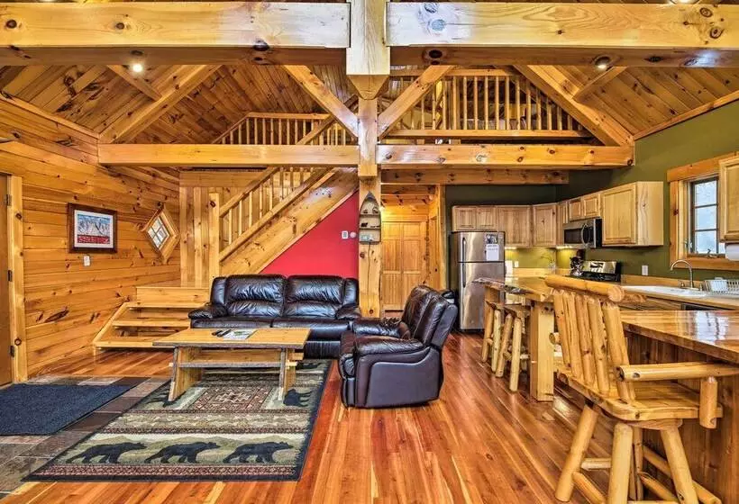 Ski Lodge Mtn Retreat W/ Fire Pit, Deck & Views!