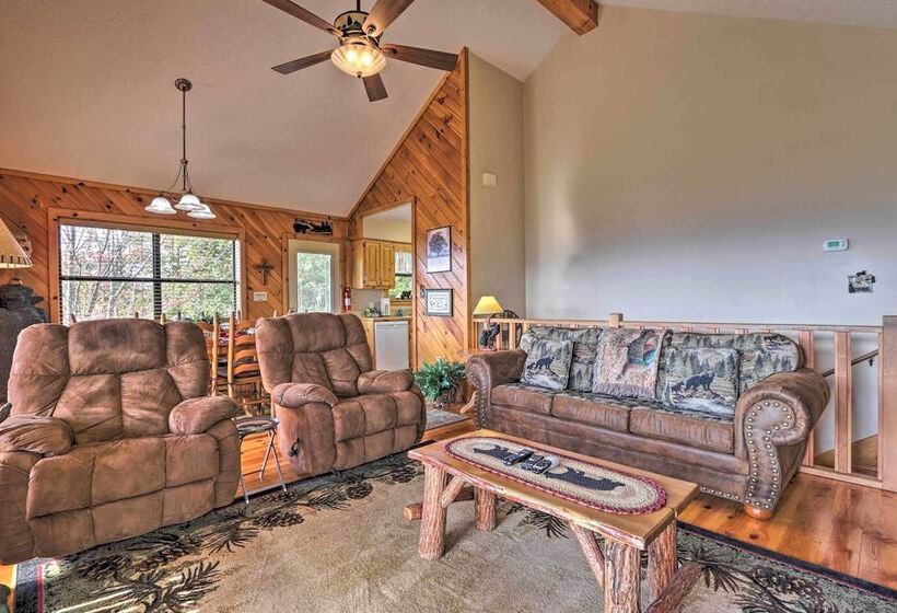 Smoky Mountain Retreat W/ Hot Tub, Arcade Games