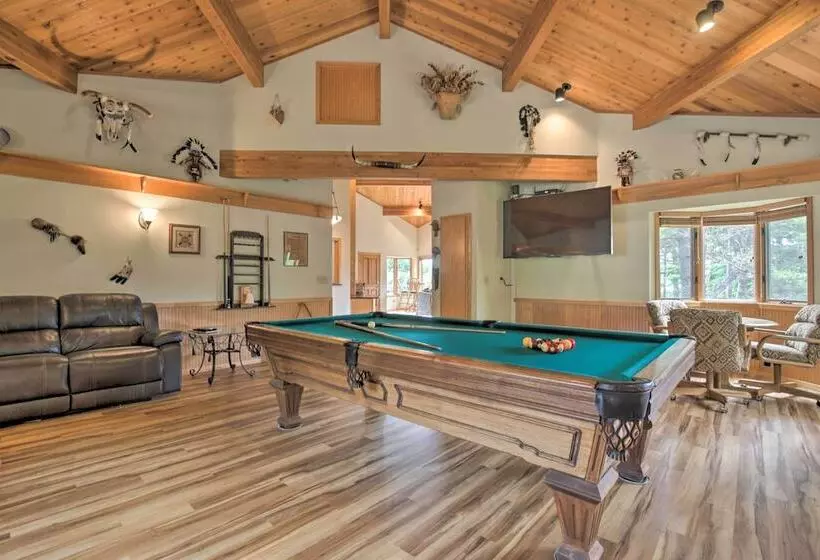 South Beach Home W/ Hot Tub, Deck   Walk To Ocean!